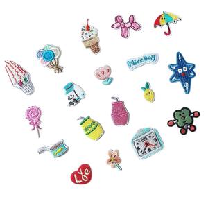 Parches Bordados Personalizados con Logotipo, Termoadhesivos, Lavables, Diseño con Pliegue Final para Reparar Agujeros y Decorar Ropa y Zapatos - Product Image 4