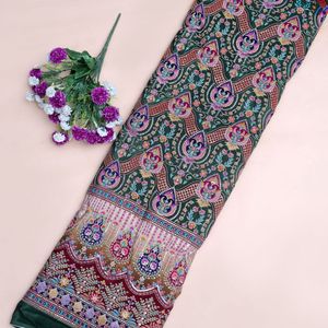 Tela Crepé Verde Esmeralda de 54 Pulgadas con Bordado Lujoso y Borde Daman para Kurtis, Túnicas, Anarkalis, Vestidos, Trajes y Lehengas - Product Image 1