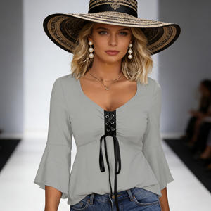 Oferta especial en blusa Temu para mujer con cuello en V, cordones, mangas acampanadas, peplum, estilo casual, elegante, de color sólido, para uso diario. - Product Image 1