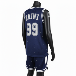 Conjunto de pantalones cortos de malla de poliéster de secado rápido de alta calidad, 230 GSM, con panel de rayas en contraste azul marino y blanco, con logotipo personalizado brillante. - Product Image 2