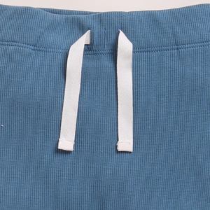 Conjunto de ropa de bebé de gran tamaño de muselina orgánica de calidad superior Camiseta floral de primavera y mallas con mezclilla para recién nacidos - Product Image 5