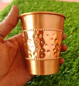 Compre vidrio de cobre puro hecho a mano para beber agua, con beneficios para la salud, para uso en el hogar y la cocina. - Product Image 4