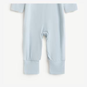 Mameluco ajustado de modal y elastano para bebé, manga larga con broches para recién nacido, ODM Vietnam - Product Image 4