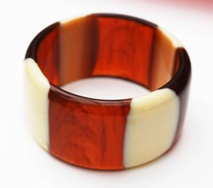 Brazalete de Resina Epoxi, Joyería de Moda Contemporánea Hecha a Mano, Elegante Accesorio de Resina, Artesanía Moderna - Product Image 6