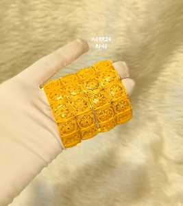 ชุดเครื่องประดับกำไลข้อมือผู้หญิงแบบหรูหราสไตล์ฮิปฮอป ชุบทอง ประดับเพชร รูปอินฟินิตี้ สำหรับงานแต่งงาน งานครบรอบ งานหมั้น หรือเป็นของขวัญ - Product Image 1