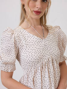 Vestido Midi Floral Blanco de Lujo, en Tendencia y de Gran Venta, para Mujer, Formal, con Mangas Acampanadas, Cintura Natural, Ecológico, para Fiestas - Product Image 2
