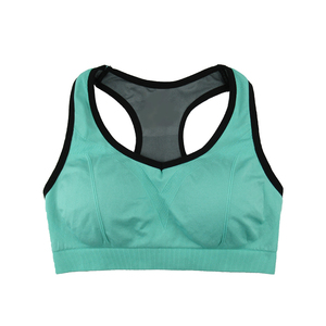 Top Deportivo Corto Minimalista para Mujer con Paneles en Contraste y Espalda Cruzada - Product Image 3