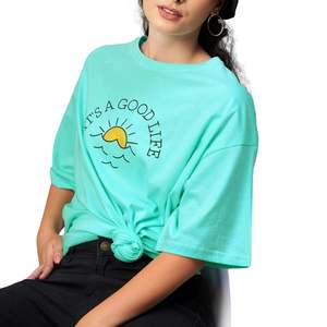 Camiseta Gráfica Oversize para Mujer, 100% Algodón, Estampado Personalizado, Manga Corta, Corte Holgado Informal, Top de Verano, Venta al Por Mayor OEM - Product Image 1