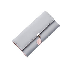 Cartera de Mano Minimalista Gris 2026, 100% Cuero Genuino, con Borla de Hoja Rosa y Cierre de Solapa, para Uso Diario, para Mujer - Product Image 1
