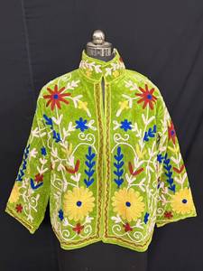 Handmade Green <b>Velvet</b> Floral Embroidered <b>Jacket</b> Designer <b>Women</b> Open Front Short Coat Kashmiri Style Festive Winter Outerwear - Product Image 2
