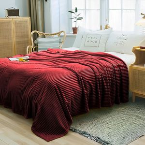 Manta de Lana Borgoña, Cálida y Acogedora para Sofá, Cama, Sala de Estar, Decoración Suave para el Hogar - Product Image 6