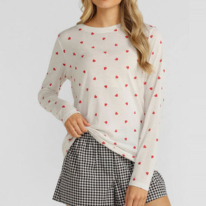 Chemise imprimée personnalisée de haute qualité pour femmes, design extérieur, manches longues, 90% polyester, 10% élasthanne, haut tricoté très extensible - Product Image 3