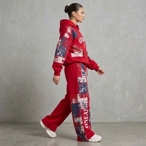 Ensemble de survêtement graphique pour femme, sweat à capuche oversize et pantalon de jogging, streetwear personnalisé en coton premium ONEAPEX, mode décontractée urbaine - Product Image 1