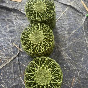 Salvamanteles Circular de Ratán Verde Oscuro Hecho a Mano, con Patrón Natural y Tejido Decorativo, para Cestas de Boda y Decoración del Hogar, 33 cm - Product Image 6