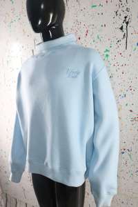 Sudadera de cuello alto color azul cielo, 100% algodón, cuello ancho, hilos finos - Product Image 4