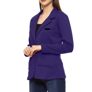 Las prendas de vestir clásicas más populares Blazer de mujer con uso de chaquetas de material de alta calidad a la venta - Product Image 3