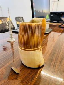 Cuenco artesanal de cuerno de búfalo 100% natural, imitación de cuerno vikingo antiguo, con borde de latón pulido, 6 pulgadas, para cerveza o hidromiel, regalo artesanal - Product Image 4