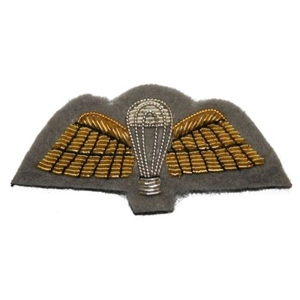 Gold Bullion Hand Embroidered Eco-Friendly Nonwoven Round <b>Sew</b>-<b>On</b> Felt <b>Patches</b> for Hat Beret Blazer & Peak Cap-Wholesale - Product Image 5