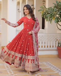 ชุดเดรส Anarkali งานปักลาย Zari ประดับด้วยเลื่อมอย่างสวยงาม สำหรับงานแต่งงานและงานเทศกาลของชาวอินเดีย พร้อมชุดผ้าคลุมไหล่ Dupatta - Product Image 1