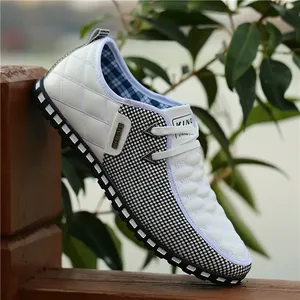 Chaussures en cuir pour hommes, baskets blanches légères et respirantes, chaussures de conduite à bout pointu, chaussures d'affaires pour hommes, collection automne - Product Image 3