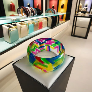 Bracelets en résine flocons artistiques audacieux Bracelets de mode de tous les jours vibrants Accessoire de style accrocheur - Product Image 1