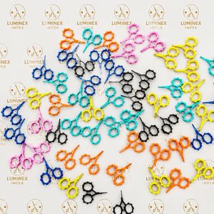 Ciseaux de broderie de précision premium pour droitiers, en acier inoxydable, à pointe fine, pour la coupe de fil de couture, le travail manuel et la coiffure - Product Image 2