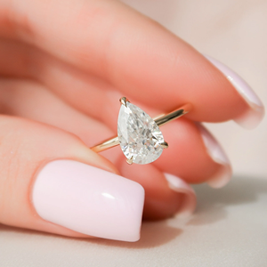 Bague de fiançailles de luxe en or massif 18 carats avec diamant taille poire de 2,0 carats certifié IGI, sertissage à tension, bague cocktail pour femme - Product Image 4