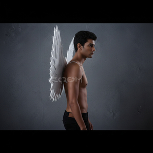 Grandes ailes d'ange blanches pour déguisement, ailes en plumes légères faites à la main pour cosplay - Product Image 4