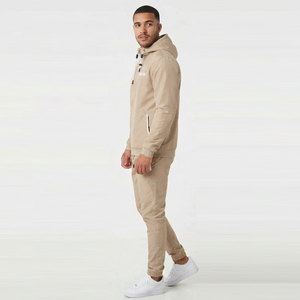 Ensemble de survêtement coupe-vent pour homme avec veste à capuche zippée légère en nylon et pantalon de jogging imperméable – Idéal pour le camping - Product Image 3