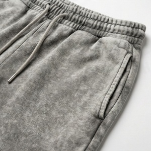 Ensemble de survêtement décontracté pour homme en molleton imprimé, coupe évasée et empilée, effet délavé à l'acide, idéal pour l'entraînement et le jogging, collection hiver, tenue athlétique tendance - Product Image 5