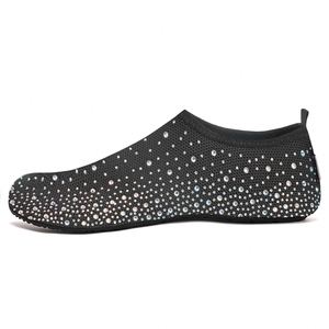 Calcetines Acuáticos Personalizados con Sensación de Pies Descalzos, Zapatos de Natación de Secado Rápido, Suela Antideslizante para Playa, Río, Yoga y Deportes Acuáticos - Product Image 3