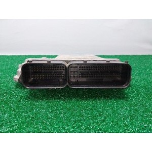 ECUs y Módulos de Computación Usados Sebring 05033701AD - Product Image 3