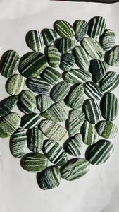 Opale suisse verte naturelle en gros, cabochon de qualité AAA, pierres précieuses en vrac de formes et tailles variées pour la fabrication de bijoux, pendentifs et bagues - Product Image 1