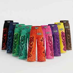 Pantalon de survêtement tendance à taille haute, coupe large, ourlet effiloché, style urbain, personnalisable en couleur et taille, en molleton de coton - Product Image 1