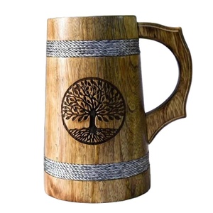 Matériau en bois de chope de bière Koi fabriqué à la main en Inde pour les occasions de fête - Product Image 1