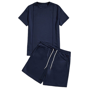Ensemble de survêtement pour hommes Street Wear avec logo personnalisé, t-shirt 100% coton polyester et short assorti, 2 pièces - Product Image 1