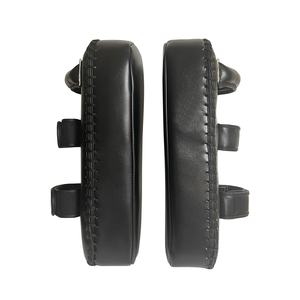Almohadillas de Entrenamiento de Boxeo, MMA y Karate de Alta Calidad, Personalizadas con Logotipo, Material de Cuero PU, para Práctica de Golpeo Tailandés - Product Image 2