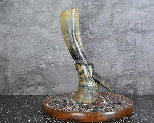 Corne à boire en corne de bœuf polie naturelle, mug à bière viking - Product Image 3