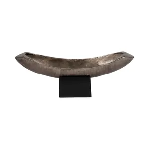 Handmade Metal <b>Decorative</b> <b>Plate</b> Irregular Shape Minimalist Design Solid Color Party Use Dishes & <b>Plates</b> - Product Image 1