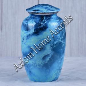 Urne funéraire moderne en aluminium avec un artisanat détaillé Un beau souvenir commémoratif par Axiom Home Accents - Product Image 4