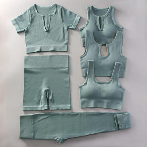 Conjunto de Yoga Acanalado de 3 Piezas: Top Corto de Cintura Alta, Pantalones Cortos y Espalda Cruzada, Color Sólido, Transpirable, Ropa Deportiva para Mujer - Product Image 1
