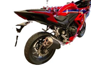 Moto sportive de course pour adulte, modèle 2026 CBR500R, bicylindre en parallèle 471 cm³, refroidissement liquide, 47 ch, 35 kW, 4 temps, essence, haute performance - Product Image 3