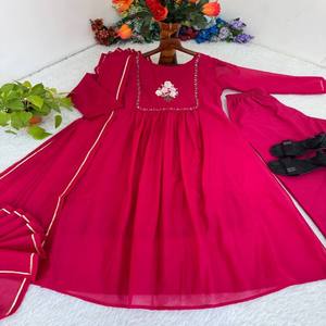VASTRA COTTAGE Conjunto de Vestido de Viscosa Pura Mul Chanderi con Pantalón de Crepé de Seda y Dupatta Gotta Patti, Color Vino Oscuro, Tradicional para Mujer - Product Image 5