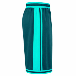Pantalones Cortos para Hombre de Color en Contraste, Hechos en Pakistán, Precio Económico, Alta Calidad, Cómodos, para Entrenamiento y Uso Casual - Product Image 3
