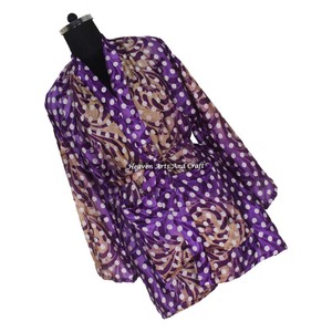 KS004 Kimono Corto de Seda Bohemio Vintage, Estilo Boho Gitano, Hecho con Seda de Sari Reciclada, Túnica Corta, Ropa de Dormir para Mujer - Product Image 1