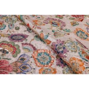 Tissu en crêpe de viscose brodé de fleurs de pêche avec travail de sequins dorés Zari, largeur 44 pouces - Product Image 2