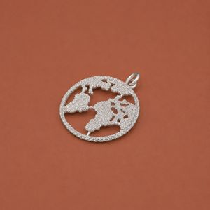 Pendentif en argent S925 avec diamant Moissanite, design de carte du monde en forme ronde, carte de la Terre - Product Image 2