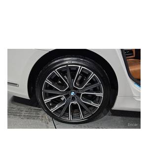 BMW Série 7 745e IPerformance M Sport Modèle octobre 2020 90 695 km Boîte automatique Sièges en cuir Caméra arrière Volant à gauche - Product Image 5