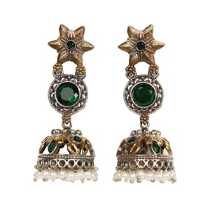 Boucles d'oreilles Jhumka en laiton oxydé argenté bicolore à motif floral |   Boucles d'oreilles pendantes en pierre Monalisa de style bohème indien |   Femmes ethniques antiques - Product Image 1