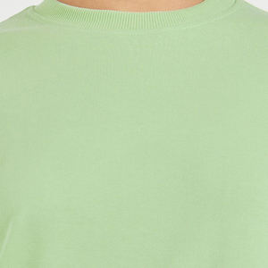 Nueva sudadera de hombre con logotipo personalizado impreso en la parte delantera, de manga larga, cuello redondo, corte regular, para invierno. - Product Image 4